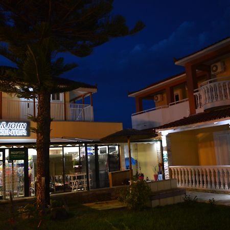 Tom & John Center Aparthotel Tsilivi  Exterior photo