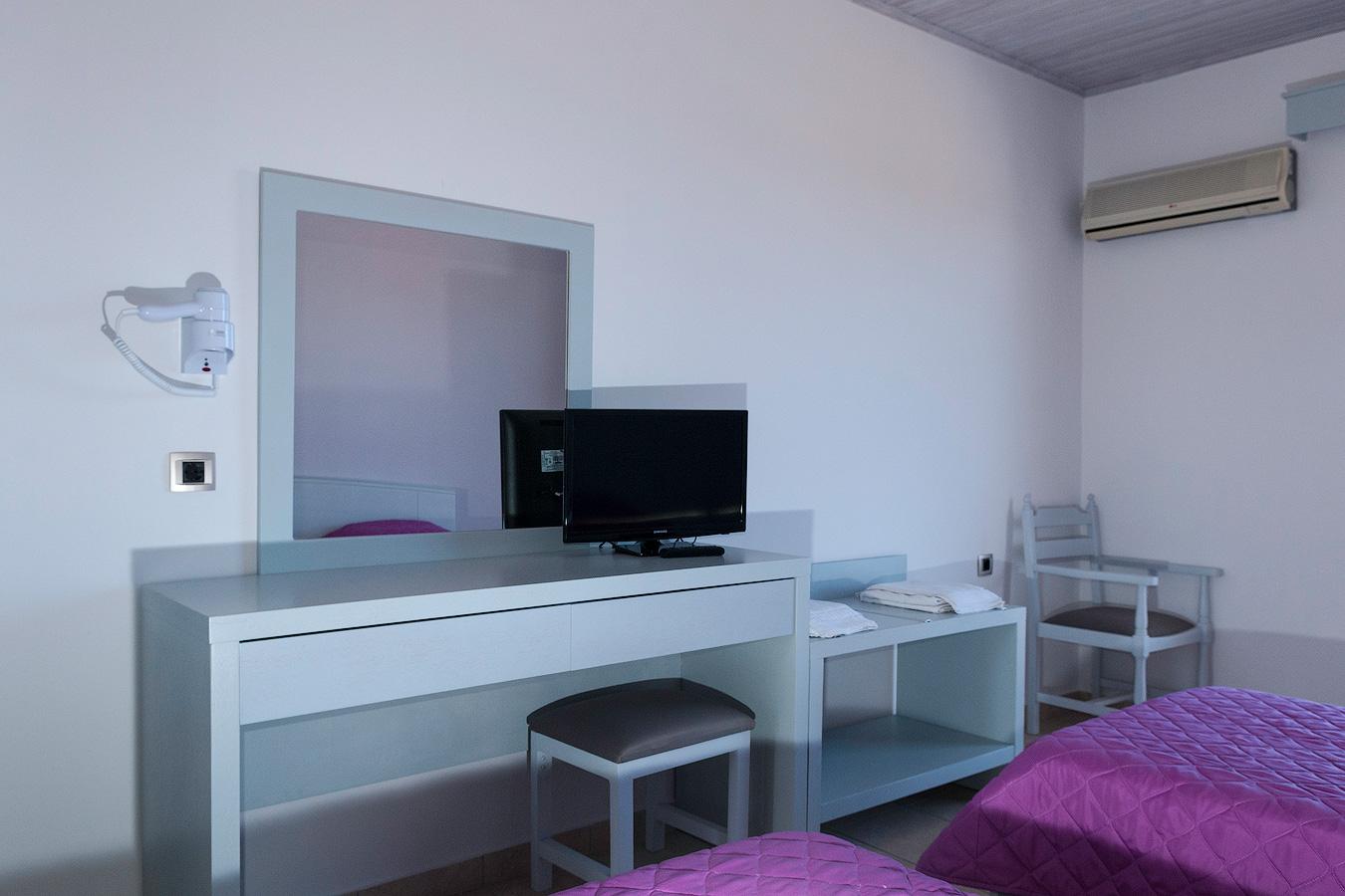 Tom & John Center Aparthotel Tsilivi  Exterior photo