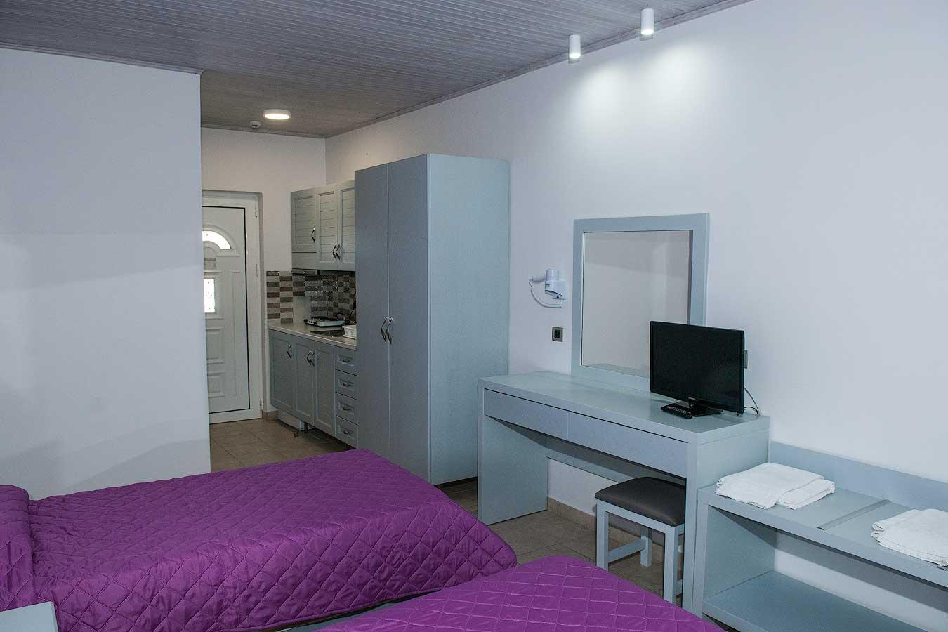 Tom & John Center Aparthotel Tsilivi  Exterior photo
