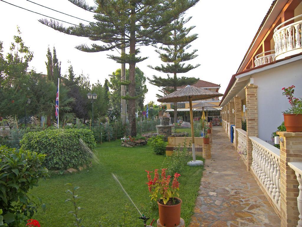 Tom & John Center Aparthotel Tsilivi  Exterior photo